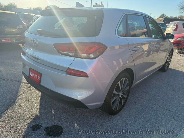 2019 Hyundai Elantra GT Automatic - 22946761 - 25