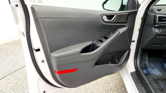 2019 Hyundai Ioniq Electric Hatchback - 23094202 - 9
