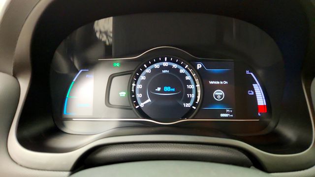 2019 Hyundai Ioniq Electric Hatchback - 23094202 - 11
