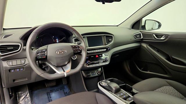 2019 Hyundai Ioniq Electric Hatchback - 23094202 - 17