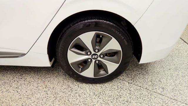 2019 Hyundai Ioniq Electric Hatchback - 23094202 - 8