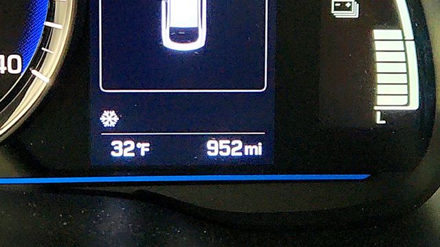 2019 Hyundai Ioniq Hybrid Blue Hatchback - 22655294 - 20