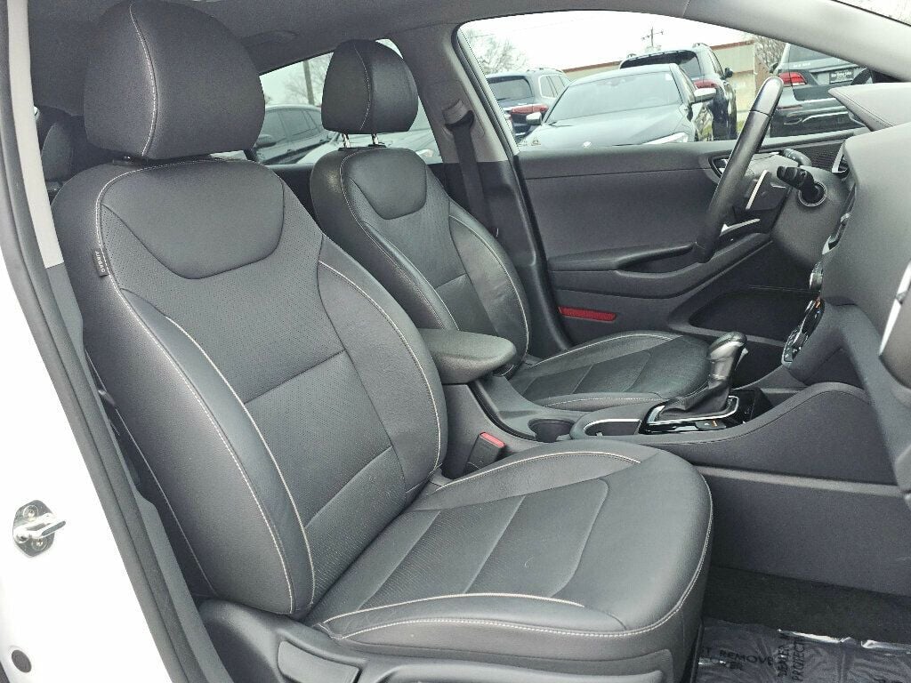 2019 Hyundai Ioniq Hybrid Limited Hatchback - 22943800 - 13