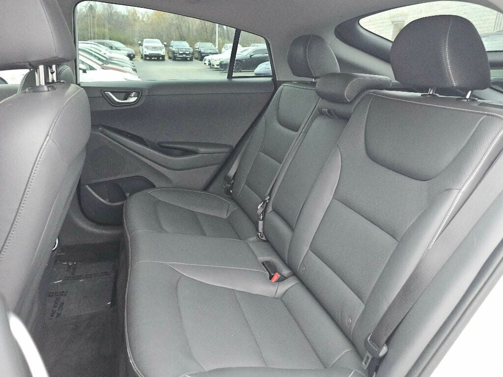2019 Hyundai Ioniq Hybrid Limited Hatchback - 22943800 - 18