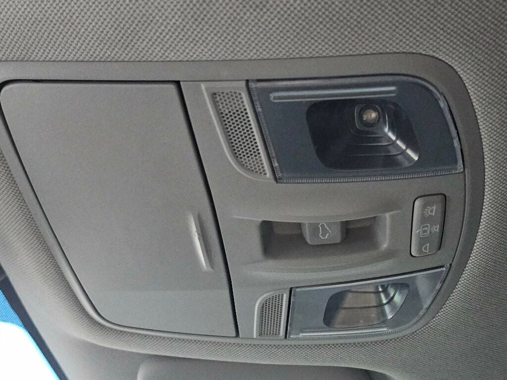 2019 Hyundai Ioniq Hybrid Limited Hatchback - 22943800 - 30