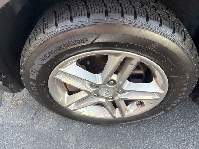 2019 Hyundai Kona SE - 22937151 - 1