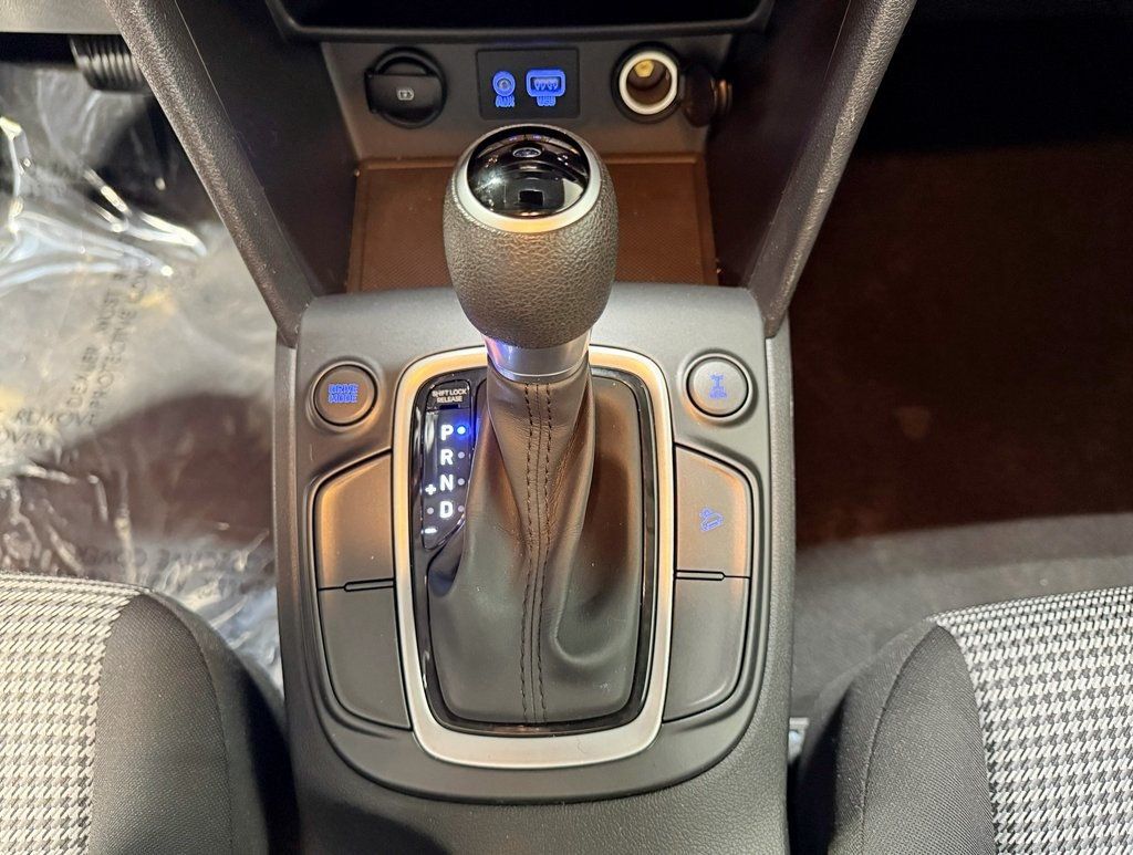 2019 Hyundai Kona SE - 22937151 - 21