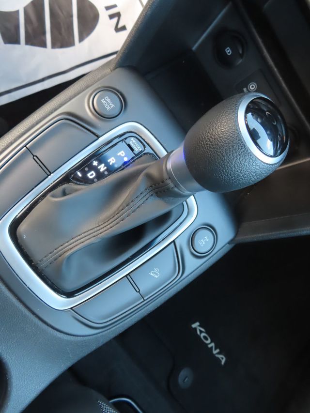 2019 Hyundai Kona SE 2.0L Automatic AWD - 23016277 - 39