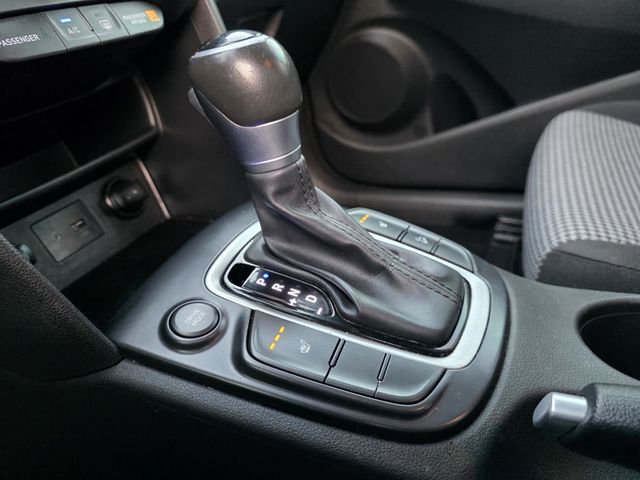 2019 Hyundai Kona SEL - 22947256 - 19