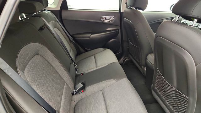 2019 Hyundai Kona Electric SEL FWD - 23041489 - 21