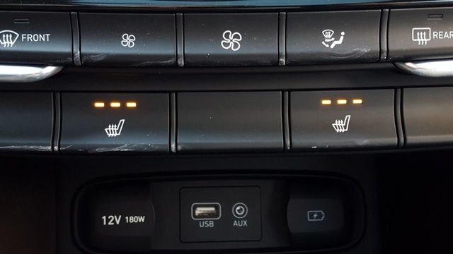 2019 Hyundai Santa Fe Limited 2.4L Automatic AWD - 18278827 - 22