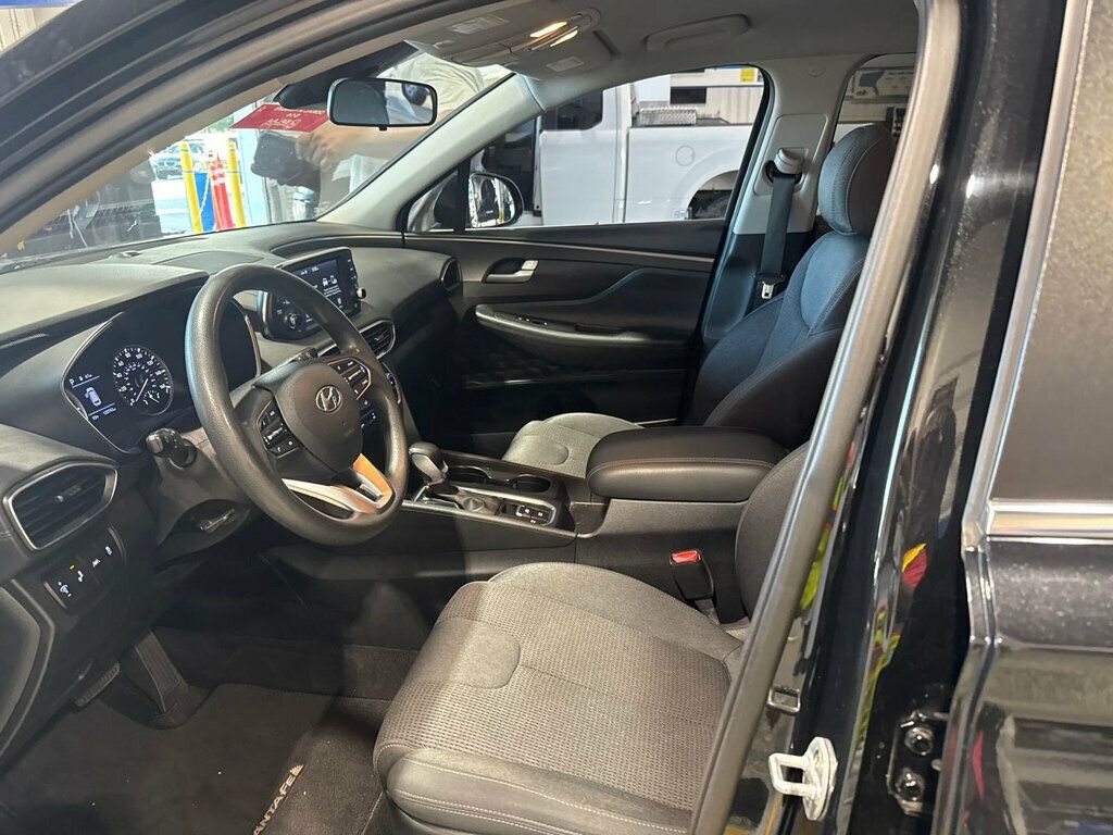 2019 Hyundai Santa Fe SE 2.4L Automatic FWD - 23048407 - 2