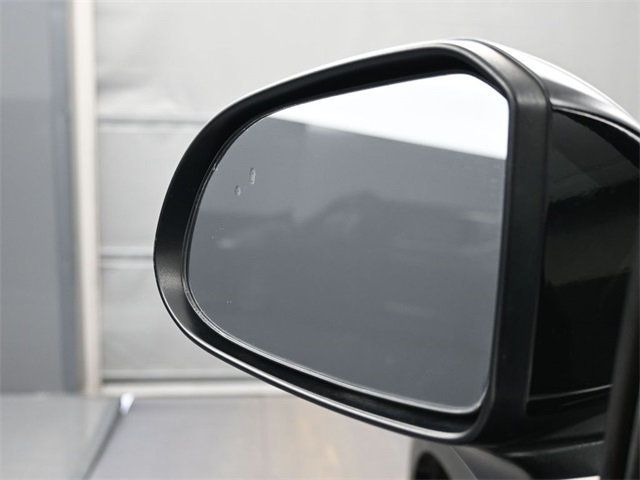 2019 Hyundai Santa Fe SE photo 4