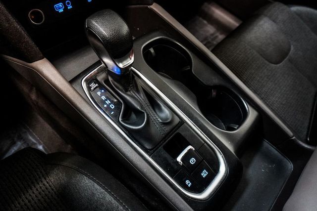 2019 Hyundai Santa Fe SE 2.4L Automatic FWD - 23079777 - 22