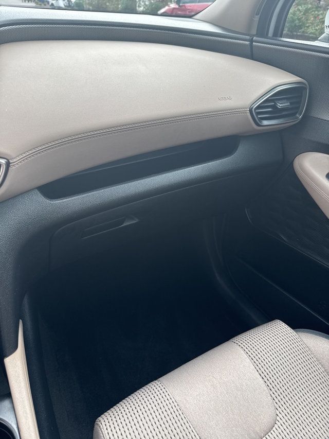 2019 Hyundai Santa Fe SE 2.4L Automatic FWD - 22893711 - 24