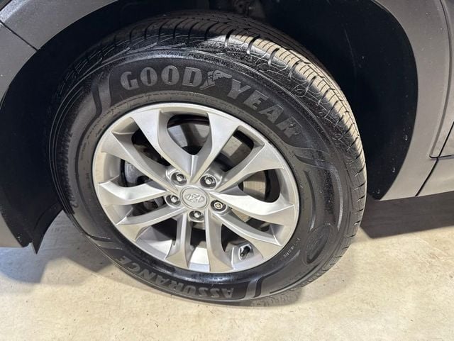 2019 Hyundai Santa Fe SEL 2.4L Automatic AWD - 23023079 - 1
