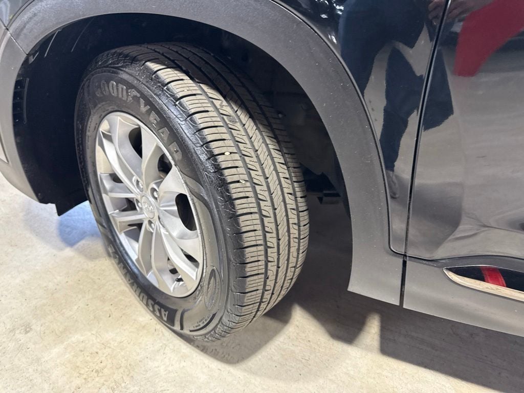 2019 Hyundai Santa Fe SEL 2.4L Automatic AWD - 23023079 - 2