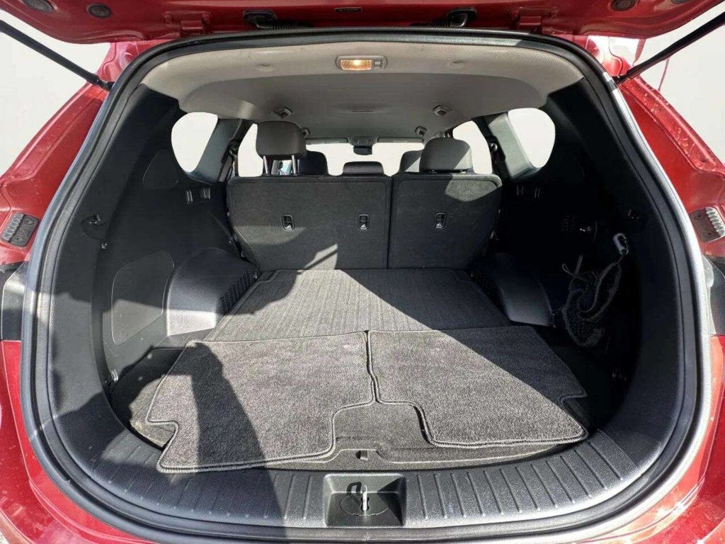 2019 Hyundai Santa Fe SEL 2.4L AWD 4dr Crossover - 22984896 - 11