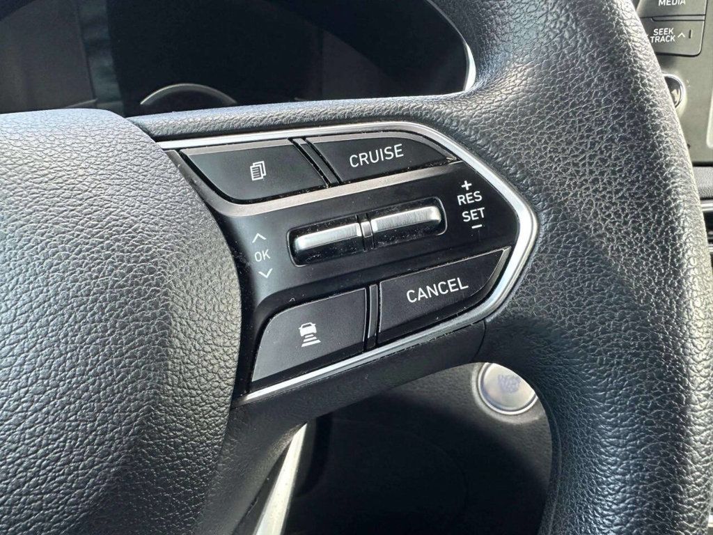 2019 Hyundai Santa Fe SEL 2.4L AWD 4dr Crossover - 22984896 - 24