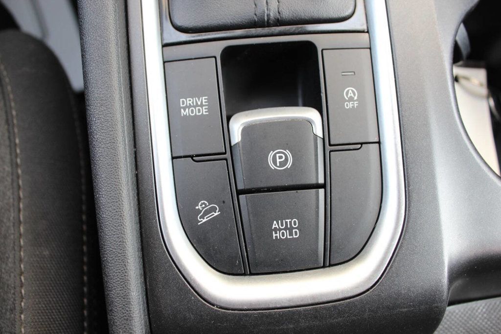 2019 Hyundai Santa Fe SEL Plus 2.4L Automatic AWD - 22870536 - 24
