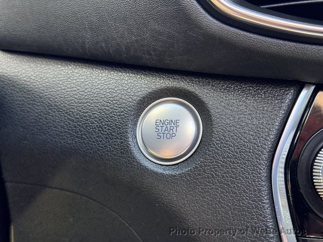 2019 Hyundai Santa Fe Ultimate 2.4L Automatic AWD - 23046768 - 32