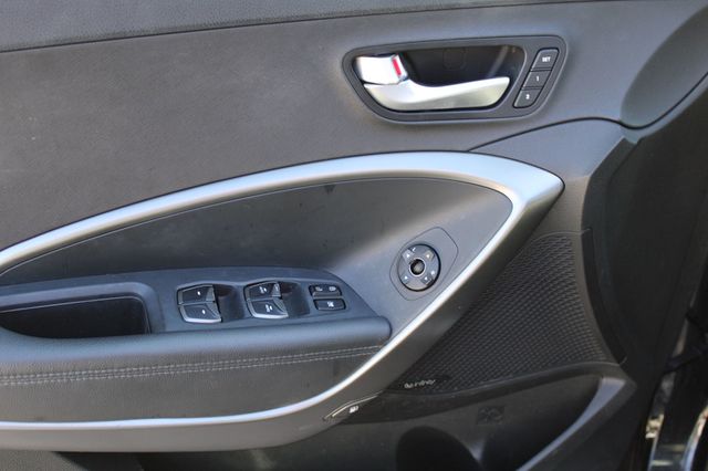 2019 Hyundai Santa Fe XL Limited Ultimate FWD - 22981590 - 32