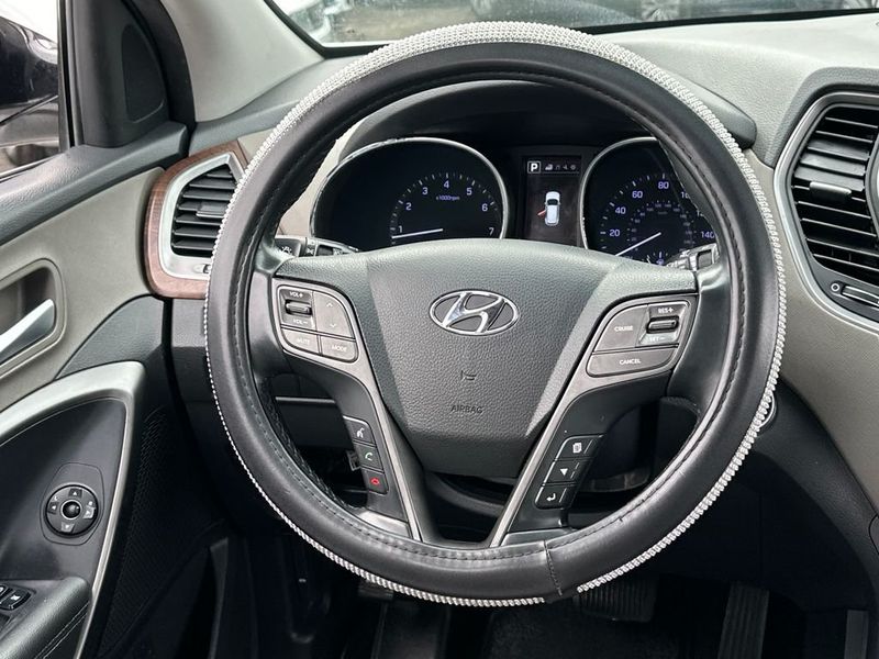 2019 Hyundai Santa Fe XL SE FWD - 23001975 - 17
