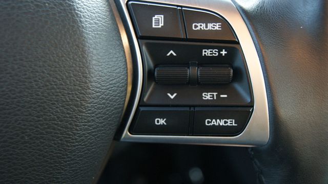 2019 Hyundai Sonata 3 MONTH WARRANTY , JUST SERVICED , VERY CLEAN INSIDE AND OUT  - 23072447 - 24