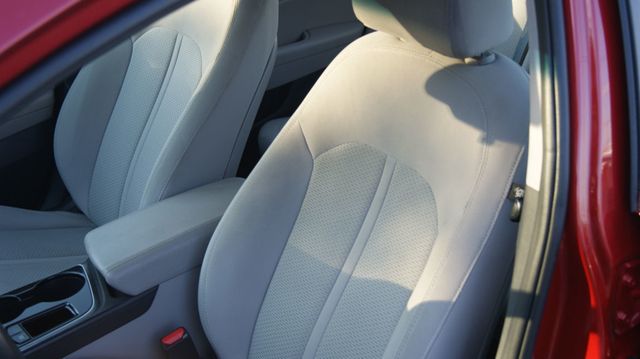 2019 Hyundai Sonata 3 MONTH WARRANTY , JUST SERVICED , VERY CLEAN INSIDE AND OUT  - 23072447 - 36