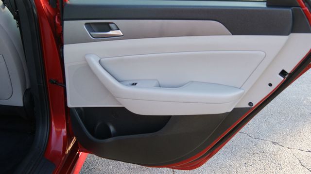 2019 Hyundai Sonata 3 MONTH WARRANTY , JUST SERVICED , VERY CLEAN INSIDE AND OUT  - 23072447 - 48