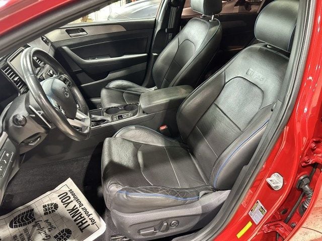 2019 Hyundai Sonata Limited 2.0T - 22879617 - 15