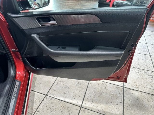2019 Hyundai Sonata Limited 2.0T - 22879617 - 25