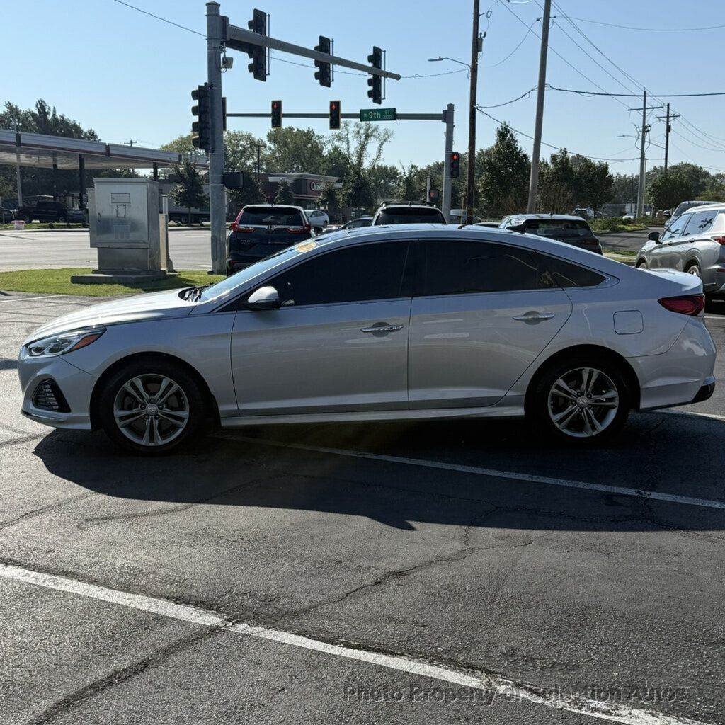 Hyundai Sonata photo 8