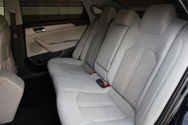 2019 Hyundai Sonata SE - 23024627 - 14