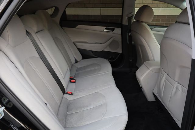 2019 Hyundai Sonata SE - 23024627 - 20