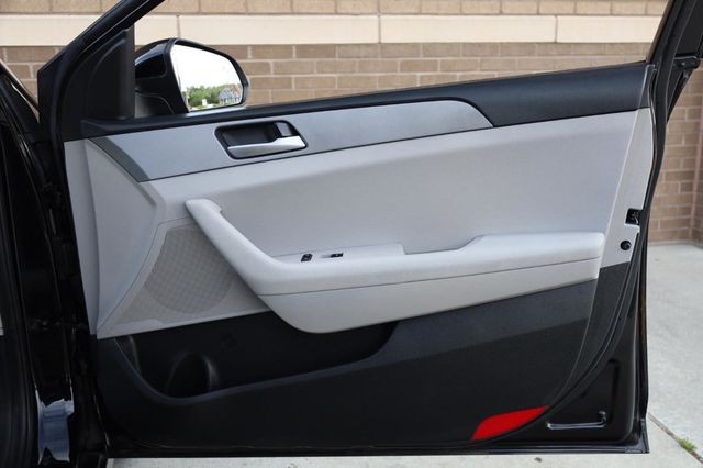 2019 Hyundai Sonata SE - 23024627 - 22