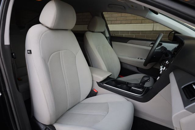 2019 Hyundai Sonata SE - 23024627 - 24