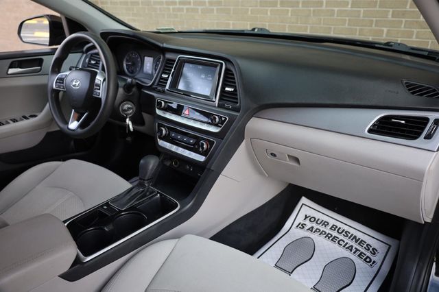2019 Hyundai Sonata SE - 23024627 - 25