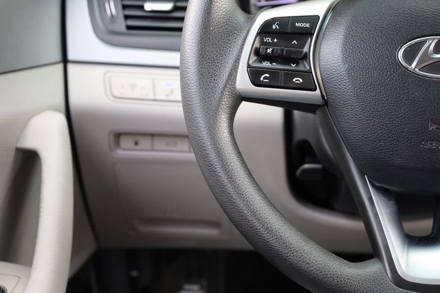 2019 Hyundai Sonata SE - 23024627 - 28