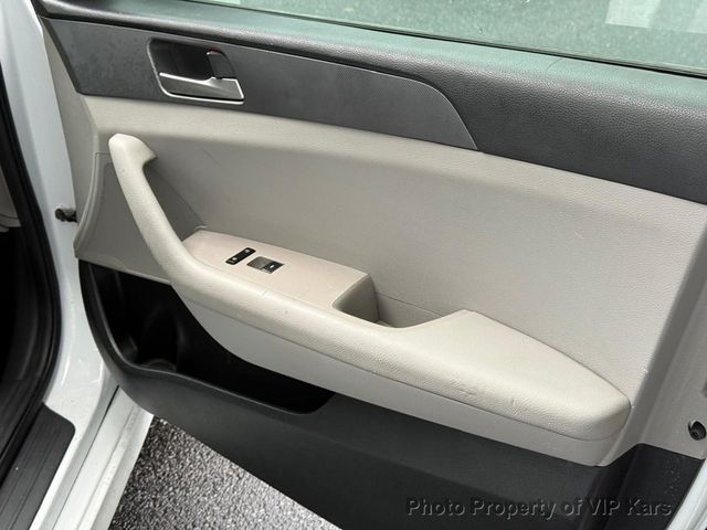 2019 Hyundai Sonata SE 2.4L - 23030396 - 12