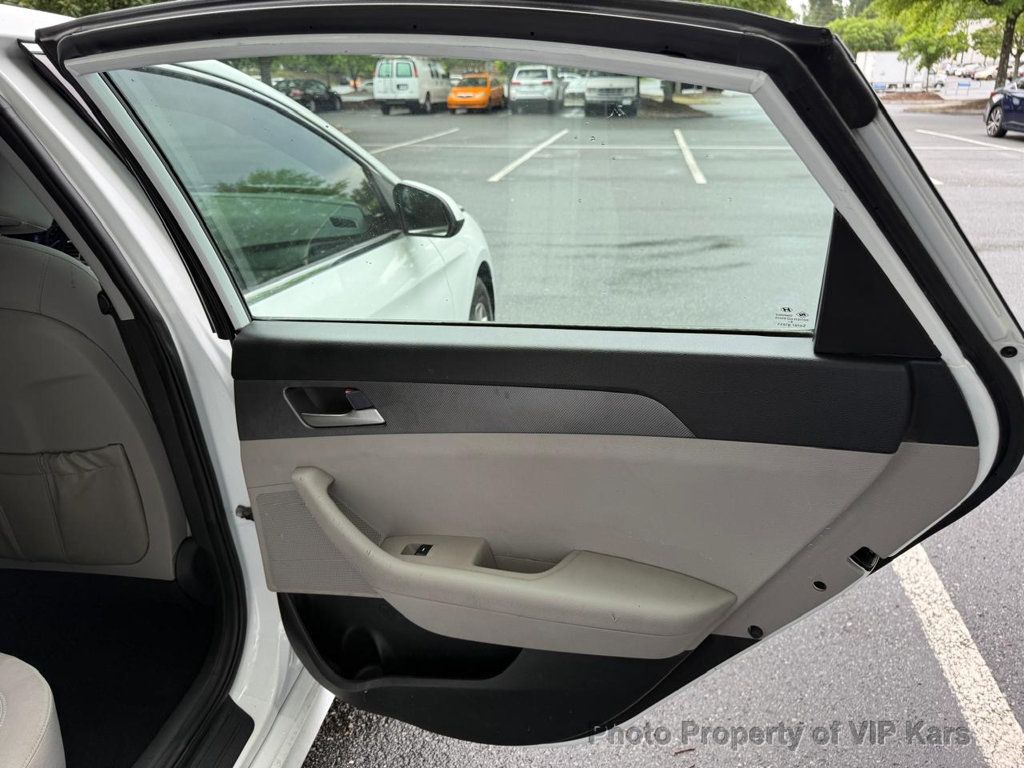 2019 Hyundai Sonata SE 2.4L - 23030396 - 13
