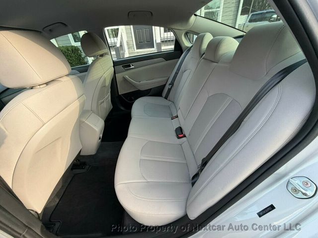 2019 Hyundai Sonata SE 2.4L - 22968603 - 13