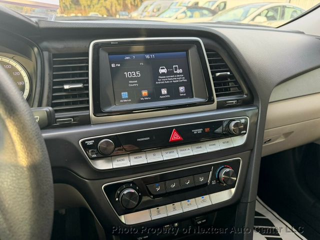 2019 Hyundai Sonata SE 2.4L - 22968603 - 17