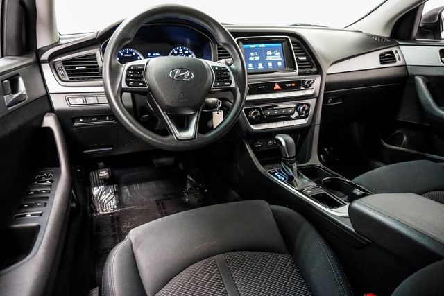2019 Hyundai Sonata SE 2.4L - 22939750 - 11