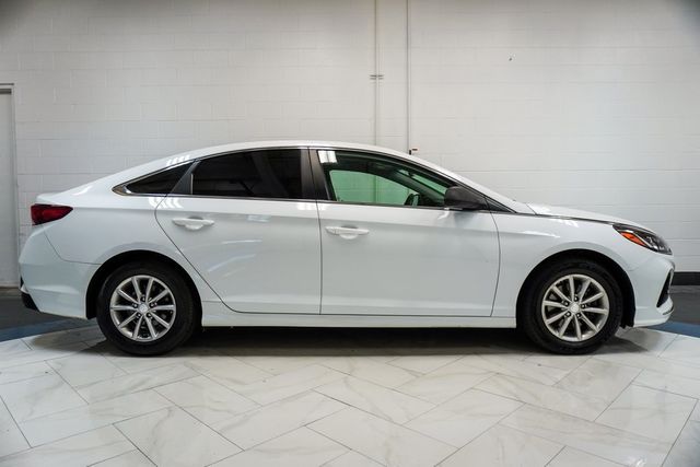 2019 Hyundai Sonata SE 2.4L - 22939750 - 33