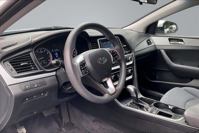 2019 Hyundai Sonata SE 2.4L - 23035681 - 10