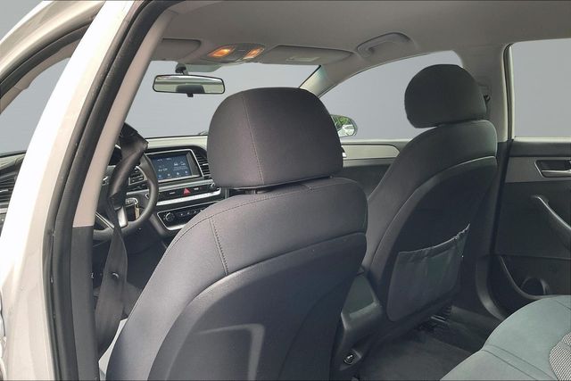2019 Hyundai Sonata SE 2.4L - 23035681 - 18