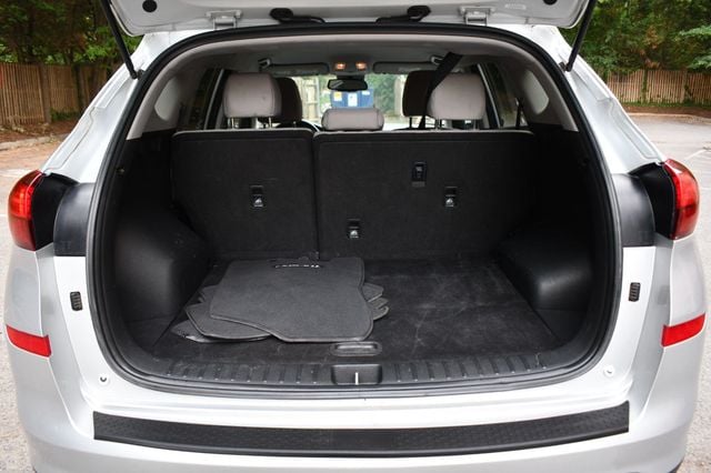 2019 Hyundai Tucson SE FWD - 23040718 - 7