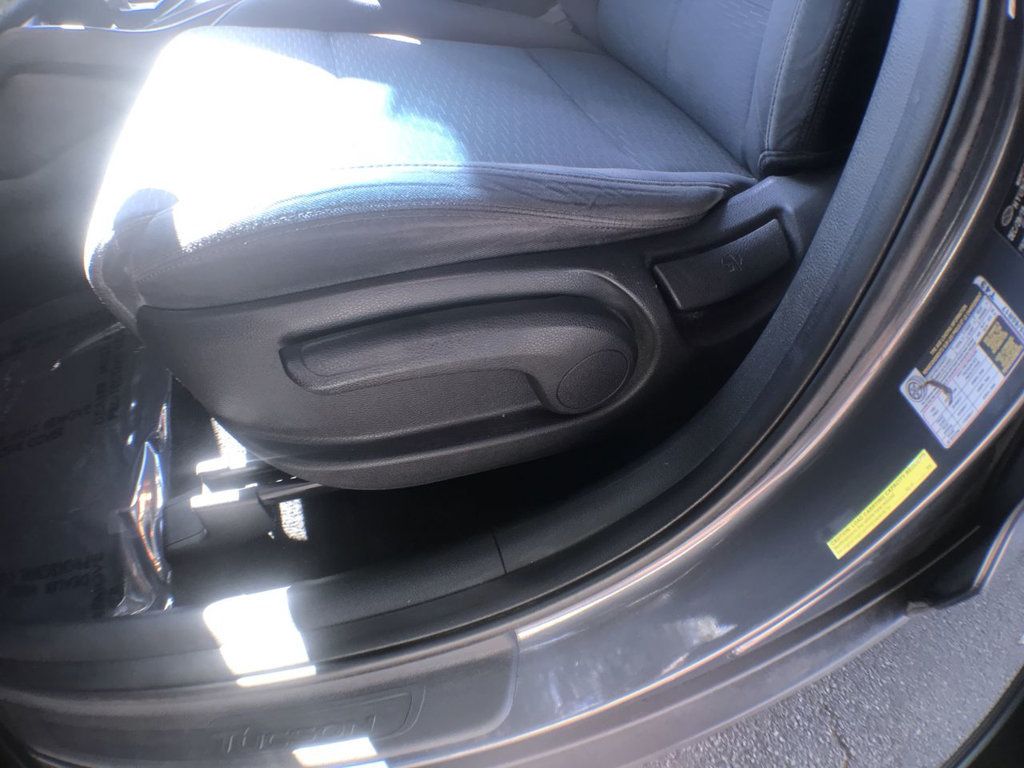 2019 Hyundai Tucson SE photo 13