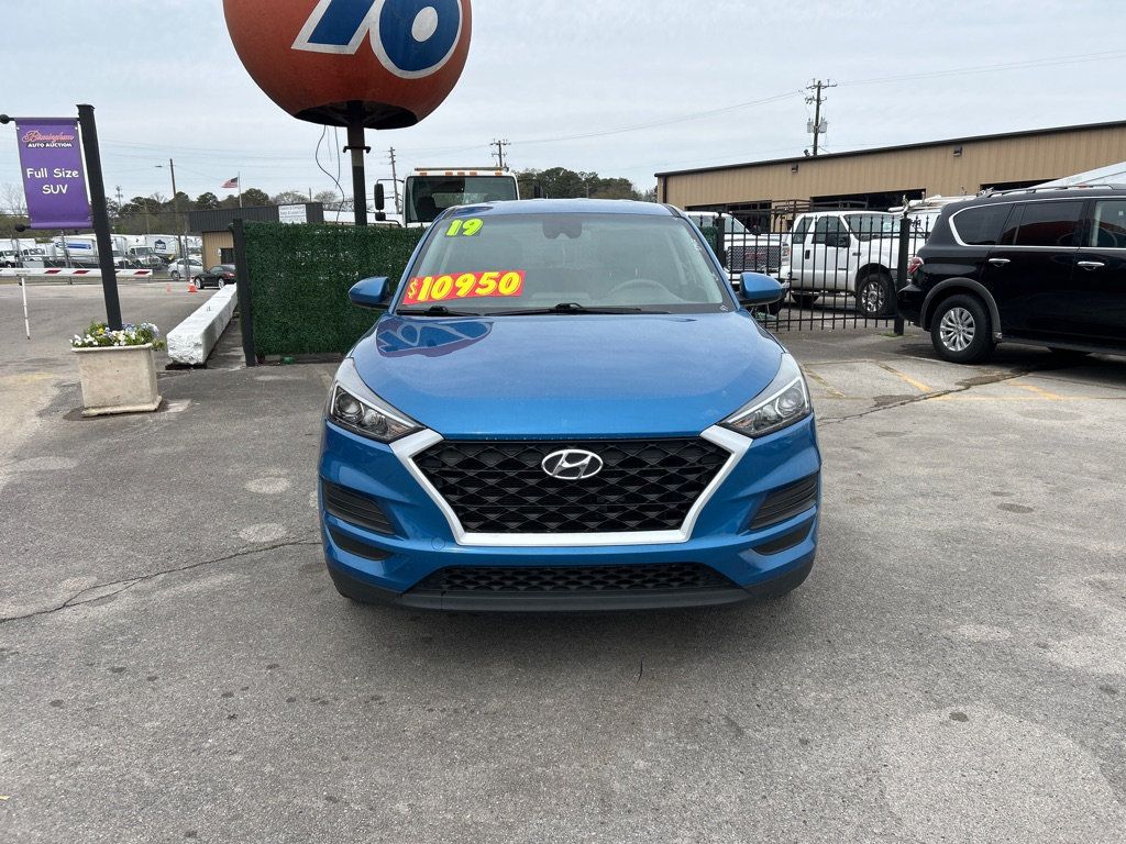 2019 Hyundai Tucson SE photo 2
